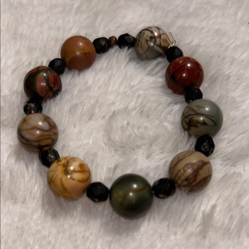 Tibetan agate dzi beads bracelet.